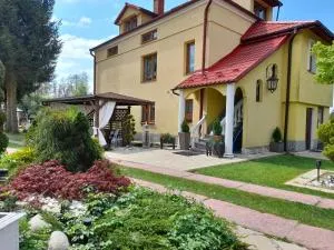 Chata Magnata - Adamów