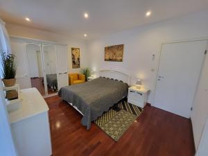 Blue Beach Villa with BBQ, Wifi and Stunning View