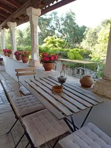 Tailors house - Makrátika