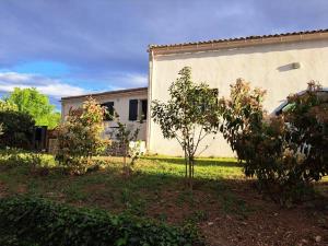 Villas Agreable villa avec piscine : photos des chambres