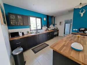 Villas Agreable villa avec piscine : photos des chambres