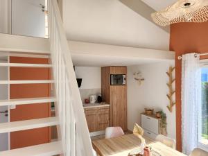 Maisons de vacances Maison Les Dunes avec piscine collective : photos des chambres