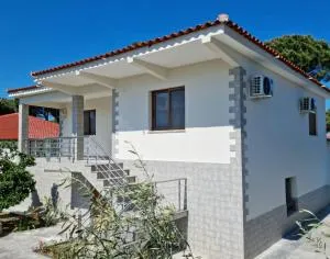 Zani GuestHouse - Darëzeza e Re