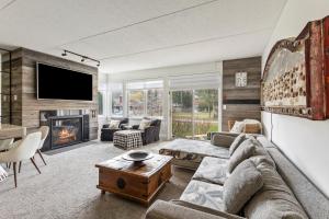 2 BR Ski In Out at Cachet Crossing, Sleeps 8