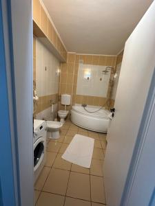 Class DeLuxe Apartments