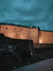 Appartement vue sur château-fort 3 étoiles - Floing
