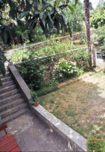 Lovely loft studio w patio & garden