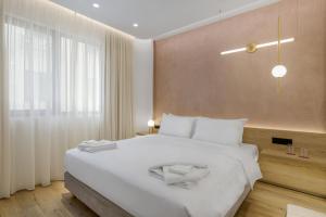 Acropolis Magenta Luxury Suites