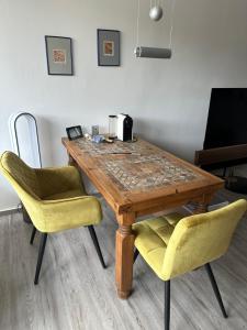 Romantic Mountains Apartment with Whirlpool