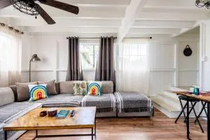 Somewhere over the Rainbow Loft with AC Hilo - هيلو