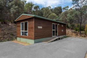 Hobart Bush Cabins