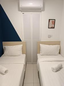 S20- Bedroom Bukit Bintang Robertson with Netflix