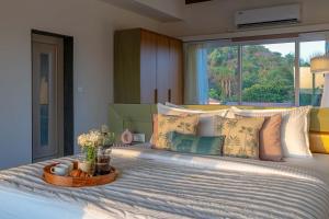 StayVistas Isabella - Siridao - 10BHK Beach-View Villa with Home Theatre