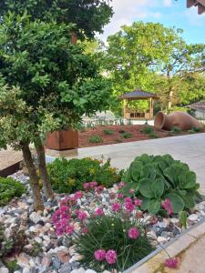 Maisons de vacances La petite maison dans le Quercy : photos des chambres