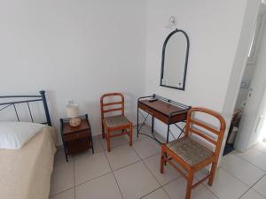 Meropi Rooms