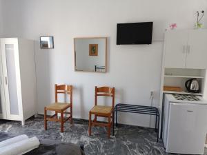 Meropi Rooms