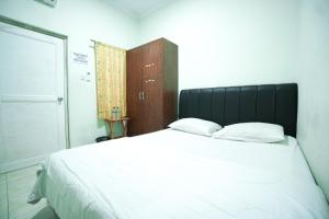 Mahkota Sivali near Soekarno Hatta Airport Mitra RedDoorz