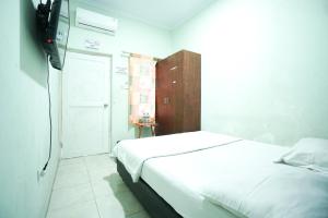 Mahkota Sivali near Soekarno Hatta Airport Mitra RedDoorz