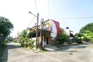 Mahkota Sivali near Soekarno Hatta Airport Mitra RedDoorz - Kemplang