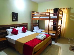 Golden Peak Estate Homestay