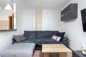 Apartments with parking space Valbandon, Fazana - 7352