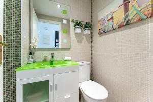 Spectacular Sea views parking and pool