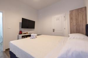 Throne of Dubrovnik Room 2