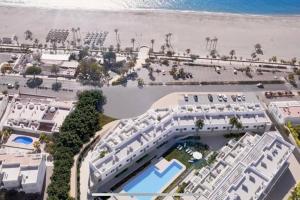 Magnífico apartamento nuevo en 1ª línea de playa