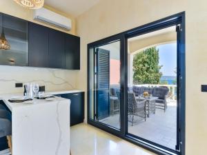 Beachfront Villa Mediterranea