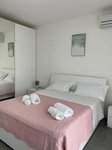 Marali Lake Apartments di ENRICA BIANCHERA