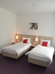 Standard Twin Room room in Loft Hotel