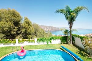 Lovely villa with jacuzzi and heated pool