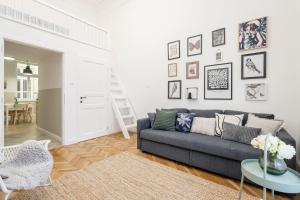 Atmos Glare Apartment