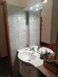 Apartments by the sea Stomorska, Solta - 8650