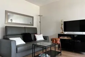 Apartment near the city center - لانتون