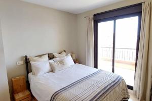 Chic Beachfront Apartment