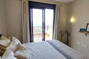 Chic Beachfront Apartment