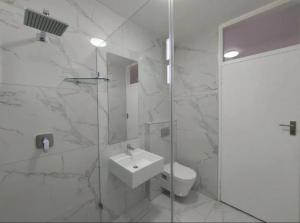 Sea La Vie Umhlanga Beachfront Apartment