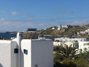 COZY CYCLADIC HOME , close to Ornos beach