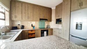 Bay Breeze 13 The Bay