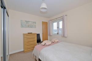 Caledonia Newhills Apartment