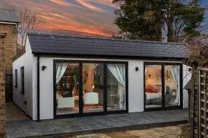 My dad's secret place - Morden