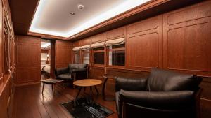 Shokudo and Hotel Kisyapoppo