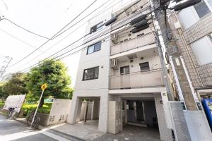 Minami-Aoyama-1st