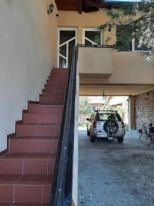 Casă luminoasă cu parcare gratuită la proprietate