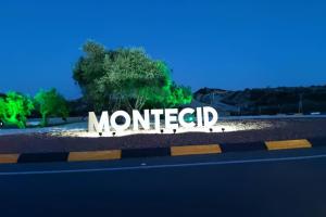 adosado con piscina a 10 minutos de Alicante