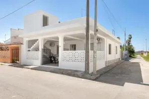 Bianca House by BarbarHouse - Lendinuso