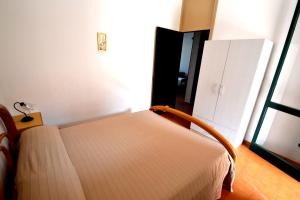 Comfortable three-room villa located in Torre dellOrso on the ground floor