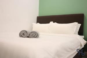 Homesuite Home at Sutera Avenue