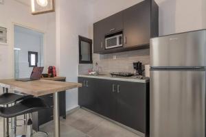 Garden of Eden in Neos Kosmos